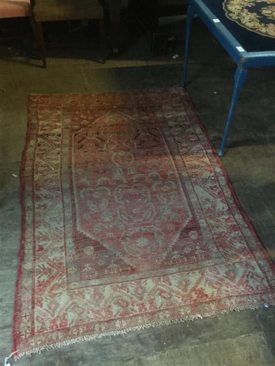 Hamadan rug(-)